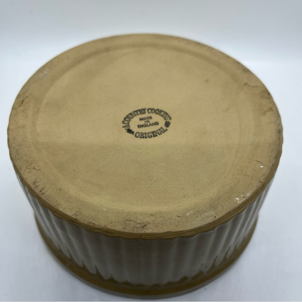 Vintage Soufflé Dish Made In England Tan Baking  Pan Pot Ceramic Bakeware - Picture 3 of 7
